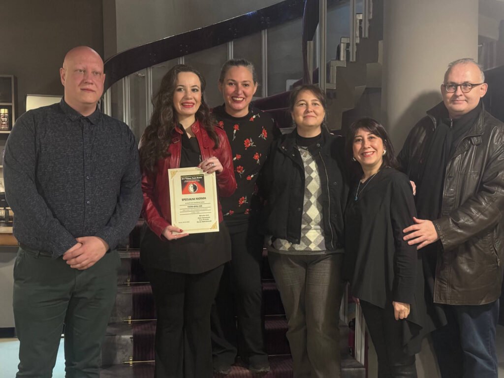 Tiyatro Boyalı Kuş’un “Bir Nora Evi” Oyununa Sırbistan’dan Ödül