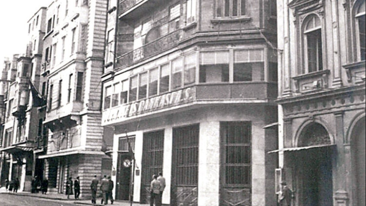 Bodvi Apartmanı: Beyoğlu’nun Görkemli Tarihi, Sanatla Yeniden Canlanıyor